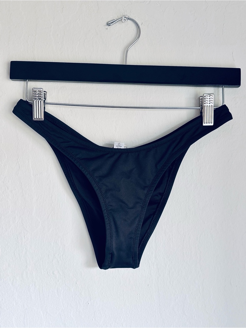 SKIMS Signature Swim Cheeky 
Tanga Bottoms, Black, Sz Small, NWT